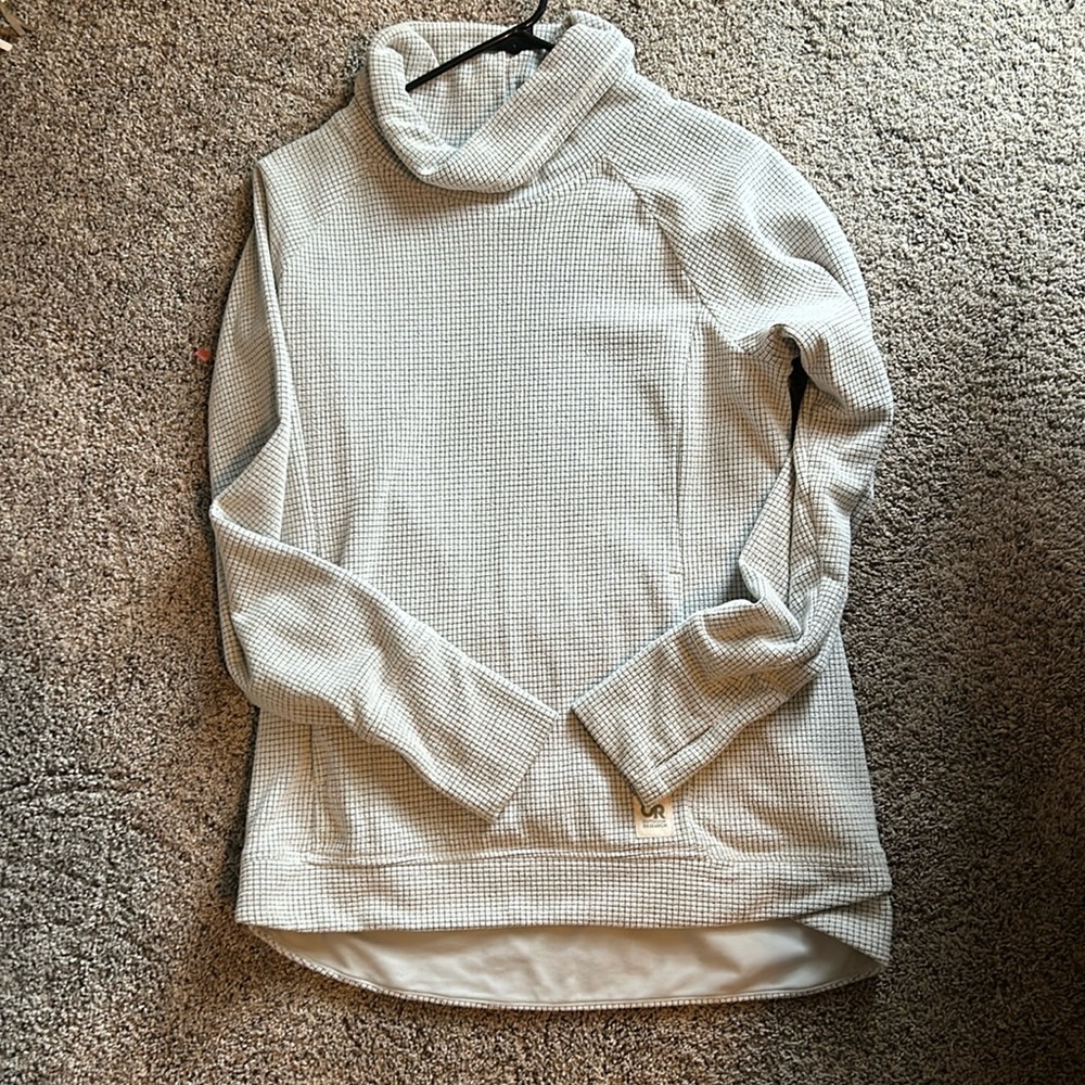 Outdoor research base layer